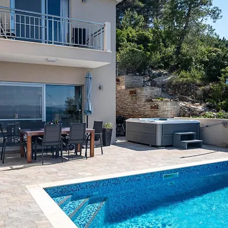 Villa Antonia By Guide *