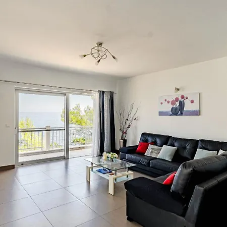 Villa Antonia By Guide *