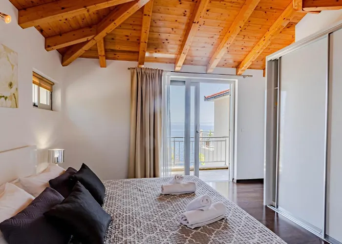 Villa Antonia By Guide *
